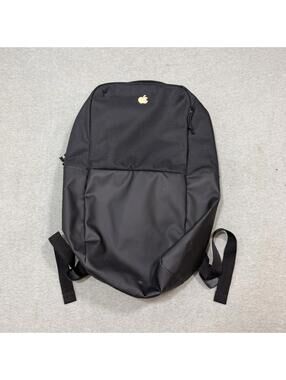 Apple Incase backpack - Rare - Store Employees Limited Edition - Used Condition